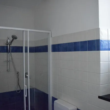 Casa A Diano Con Giardino